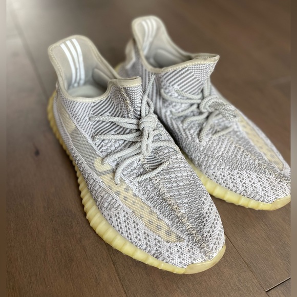 Men’s Yeezy’s - Picture 3 of 4